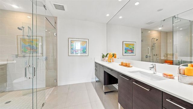 1155 N GULFSTREAM AVENUE 308, Sarasota, FL 34236