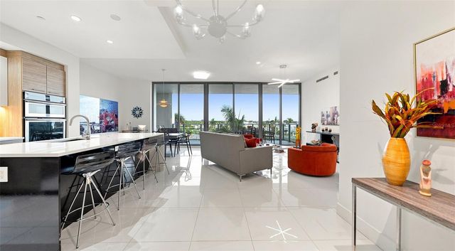 1155 N GULFSTREAM AVENUE 308, Sarasota, FL 34236