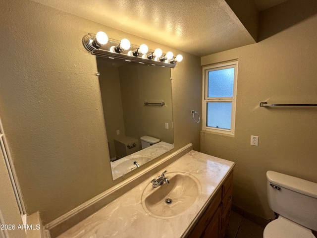 6007 W BANFF Lane, Glendale, AZ 85306