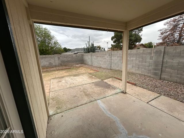 6007 W BANFF Lane, Glendale, AZ 85306
