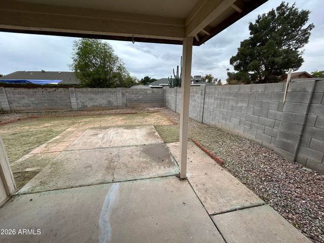 6007 W BANFF Lane, Glendale, AZ 85306