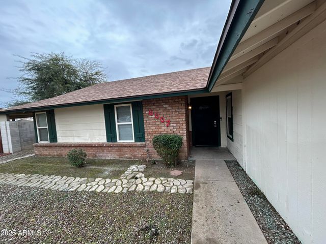 6007 W BANFF Lane, Glendale, AZ 85306