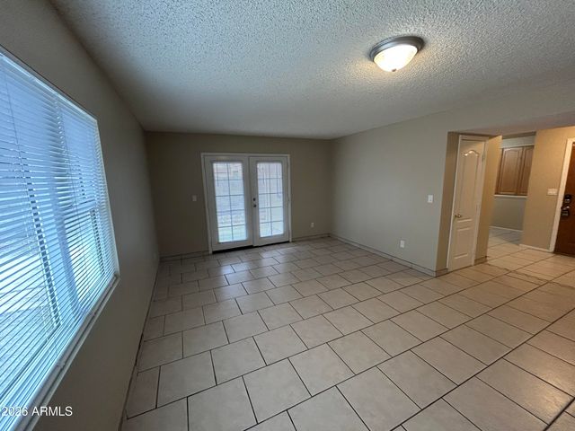 6007 W BANFF Lane, Glendale, AZ 85306