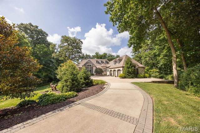 21 Raven Oak Drive, Shiloh, IL 62221