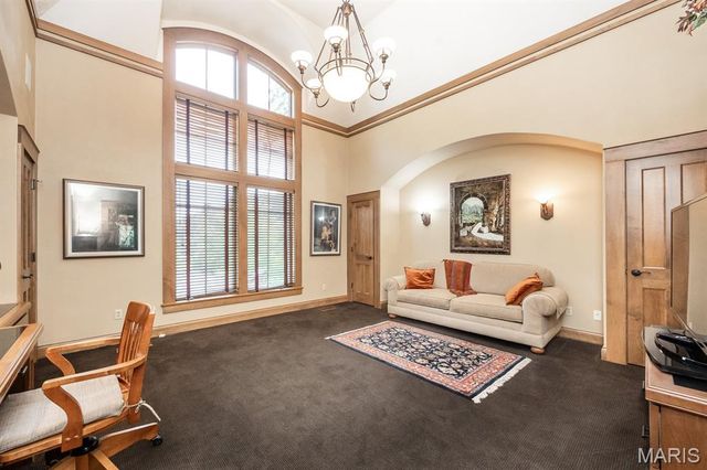 21 Raven Oak Drive, Shiloh, IL 62221