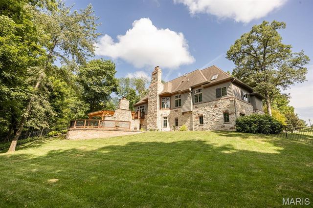 21 Raven Oak Drive, Shiloh, IL 62221