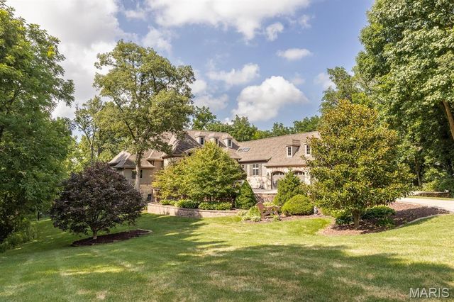 21 Raven Oak Drive, Shiloh, IL 62221