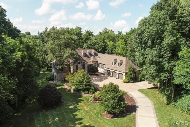 21 Raven Oak Drive, Shiloh, IL 62221
