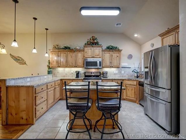 11009 Augusta Drive, Jenks, OK 74037