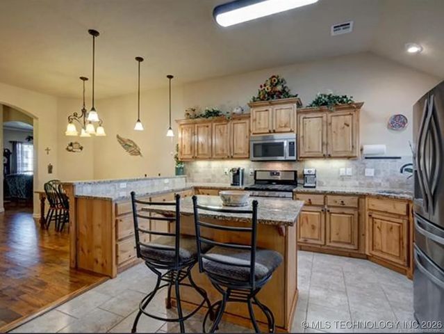 11009 Augusta Drive, Jenks, OK 74037