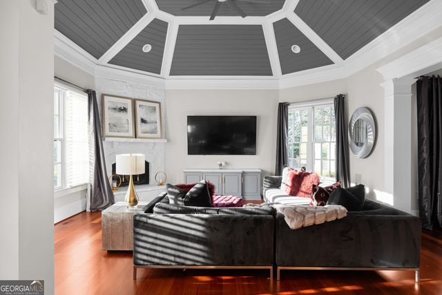 980 Fenimore Circle, Sandy Springs, GA 30350