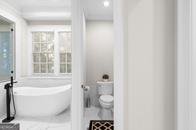 980 Fenimore Circle, Sandy Springs, GA 30350