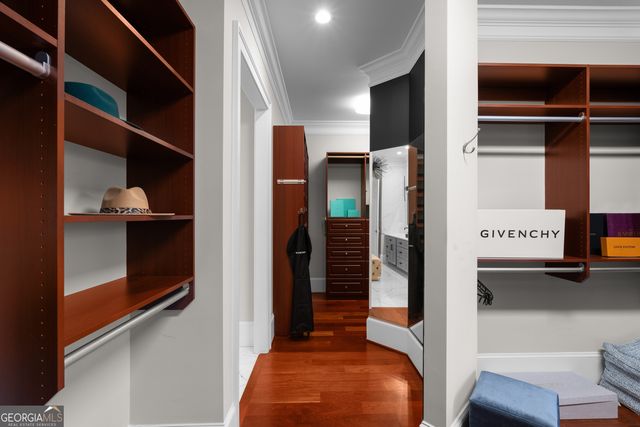 980 Fenimore Circle, Sandy Springs, GA 30350