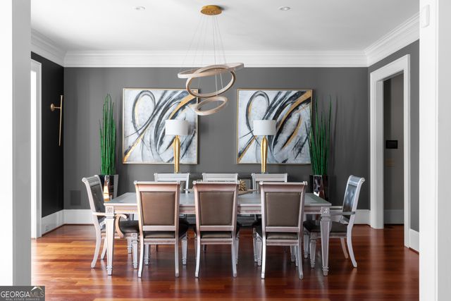 980 Fenimore Circle, Sandy Springs, GA 30350