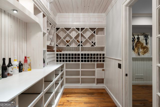 980 Fenimore Circle, Sandy Springs, GA 30350