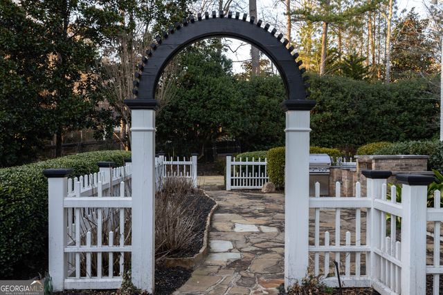 980 Fenimore Circle, Sandy Springs, GA 30350