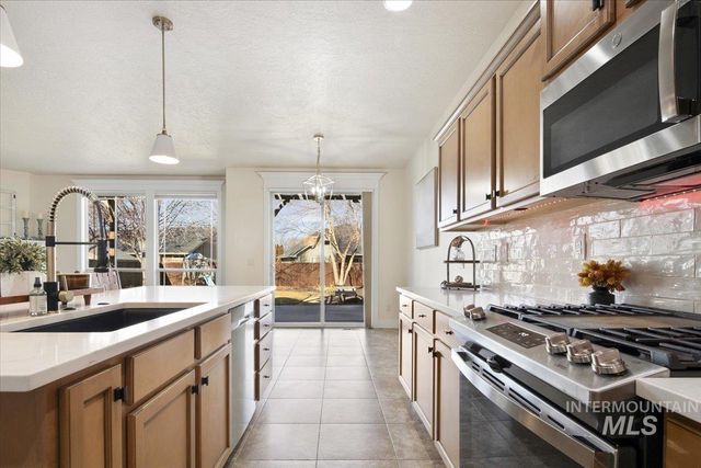 10258 W Brownstone Dr, Boise, ID 83709