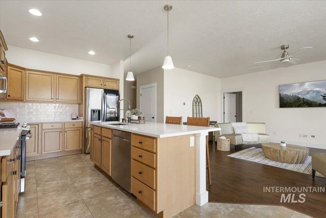 10258 W Brownstone Dr, Boise, ID 83709