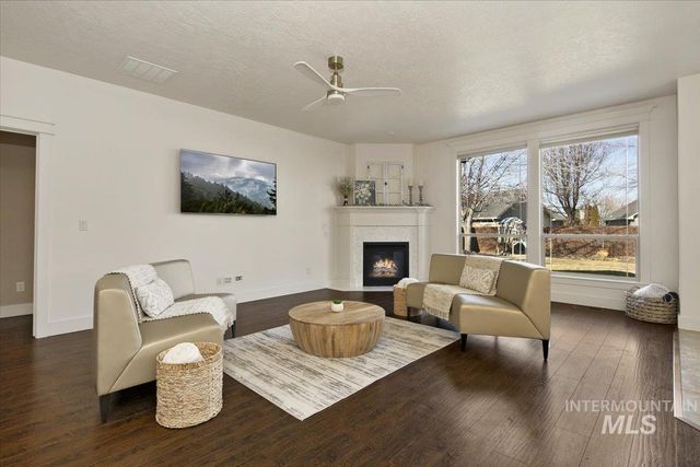 10258 W Brownstone Dr, Boise, ID 83709