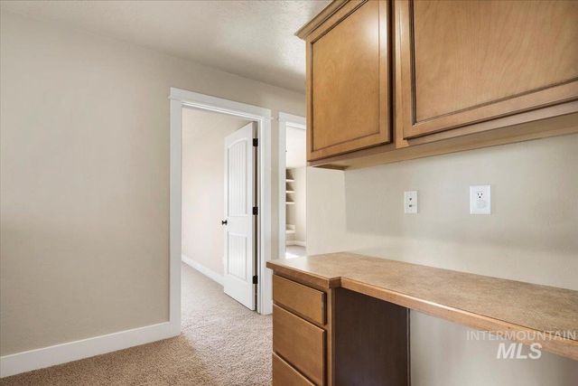 10258 W Brownstone Dr, Boise, ID 83709