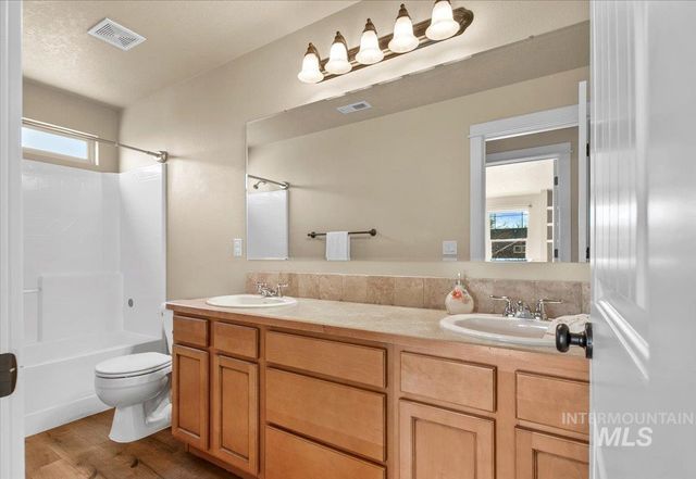 10258 W Brownstone Dr, Boise, ID 83709