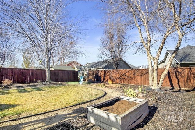 10258 W Brownstone Dr, Boise, ID 83709