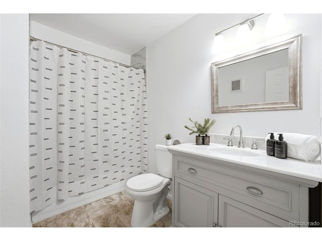3295 S Ammons St 108, Lakewood, CO 80227
