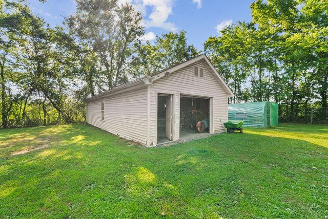 3290 Anes Station Rd, Lewisburg, TN 37091