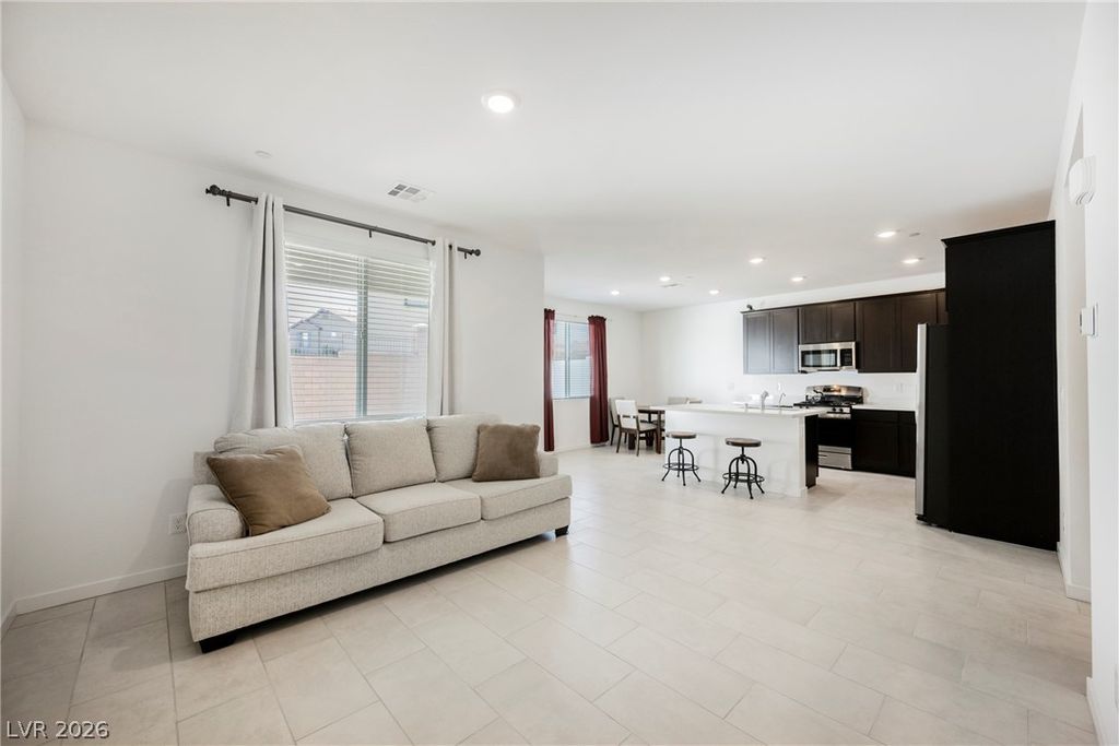 1048 Gabriela Ridge Lane, Henderson, NV 89002 — photo 4