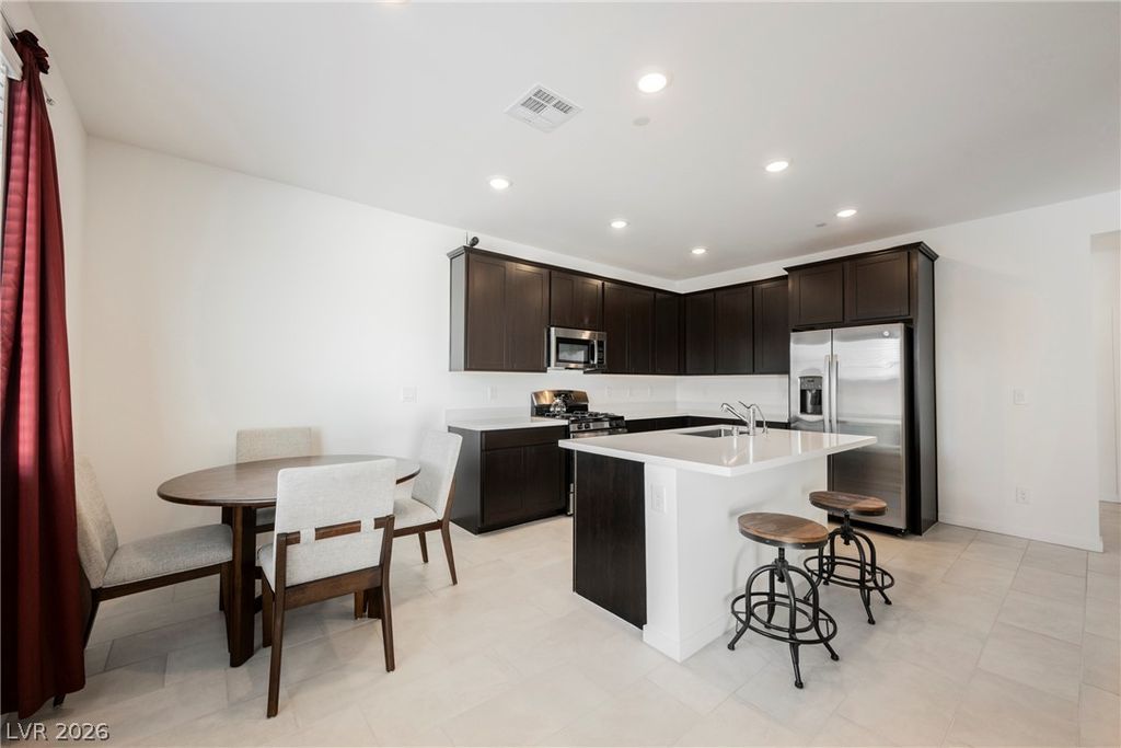 1048 Gabriela Ridge Lane, Henderson, NV 89002 — photo 5