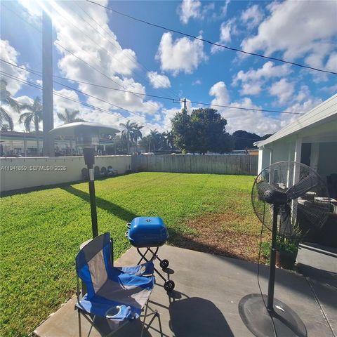 2610 Fletcher St, Hollywood, FL 33020