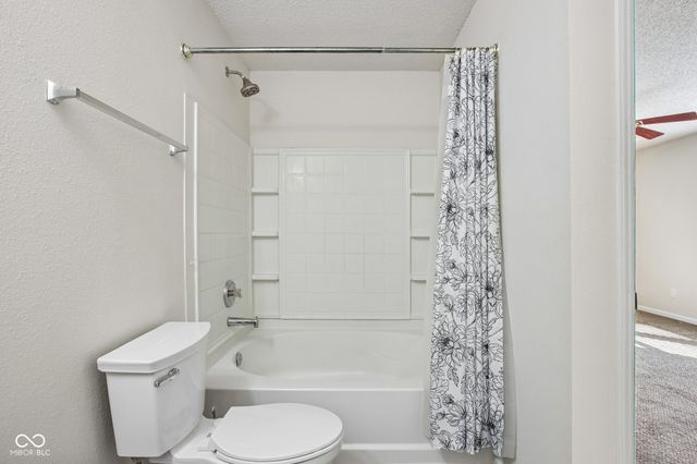2002 Evergold Circle, Greenwood, IN 46143