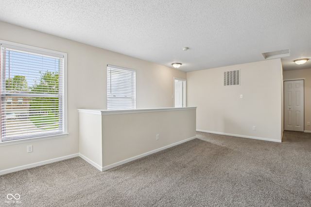 2002 Evergold Circle, Greenwood, IN 46143