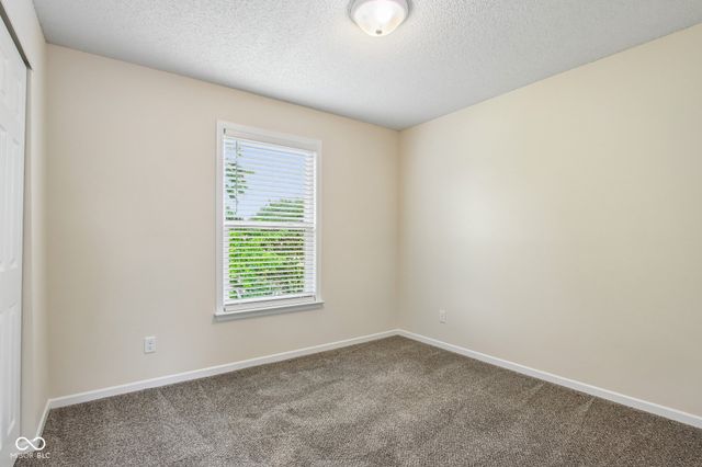 2002 Evergold Circle, Greenwood, IN 46143