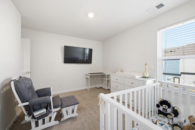 4066 Cody Dr, La Vergne, TN 37086