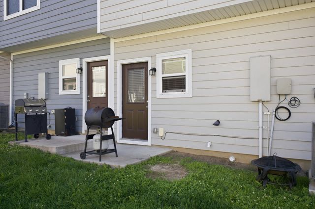 4066 Cody Dr, La Vergne, TN 37086