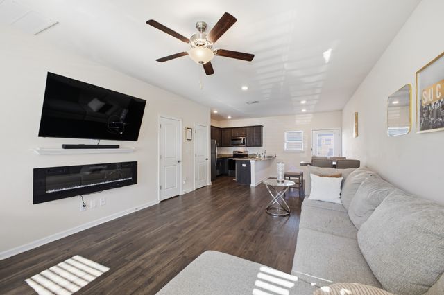 4066 Cody Dr, La Vergne, TN 37086