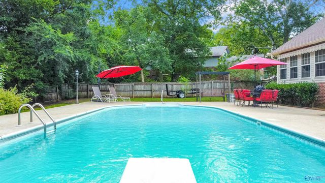 1204 Loggers Way SW, Decatur, AL 35603