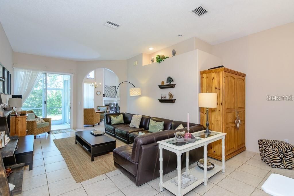 Image 6 of property listing at 901 WESTWINDS BOULEVARD, Tarpon Springs, FL 34689