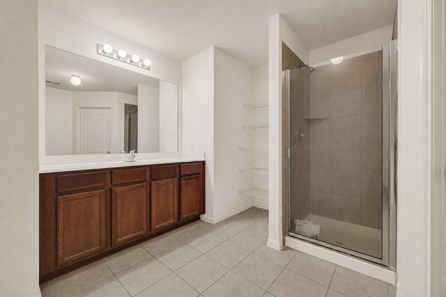 6406 Lost Pines Bend, Houston, TX 77049
