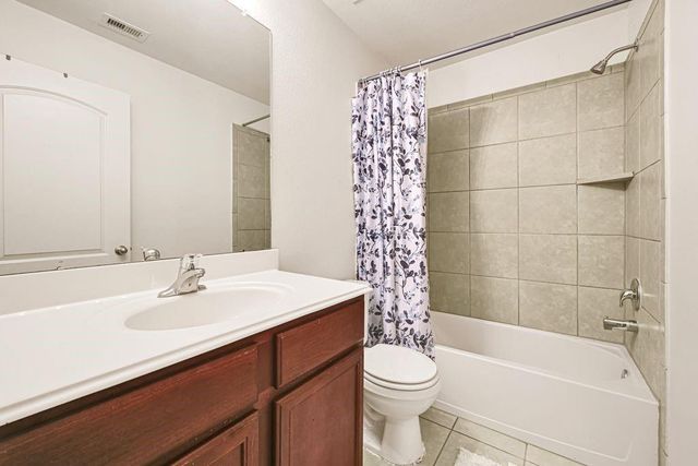 6406 Lost Pines Bend, Houston, TX 77049