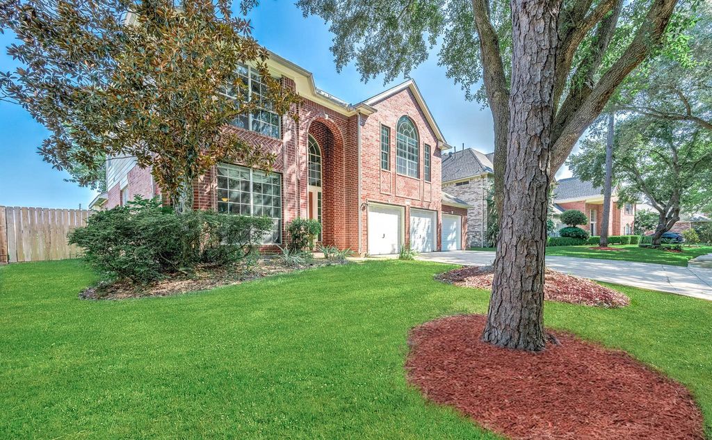 1611 Brazos Gate Drive, Richmond, TX 77469