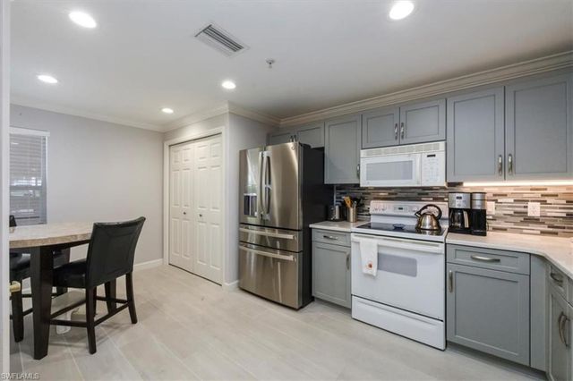 3023 Horizon LN # 2507, Naples, FL 34109