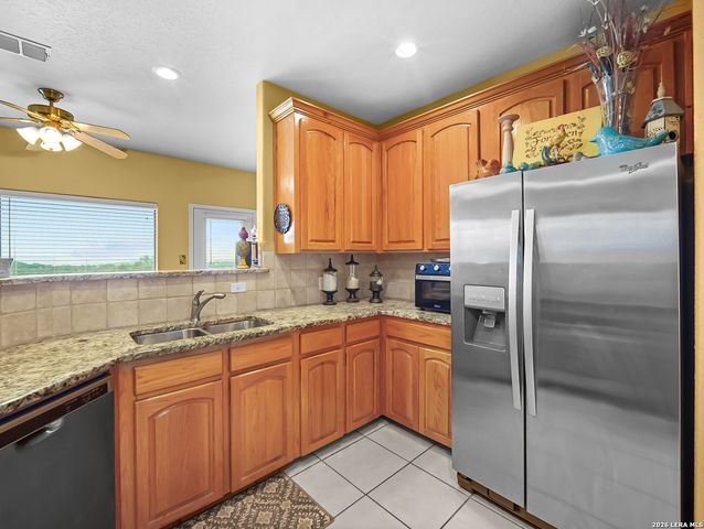 1748 Fm 3424, Canyon Lake, TX 78133