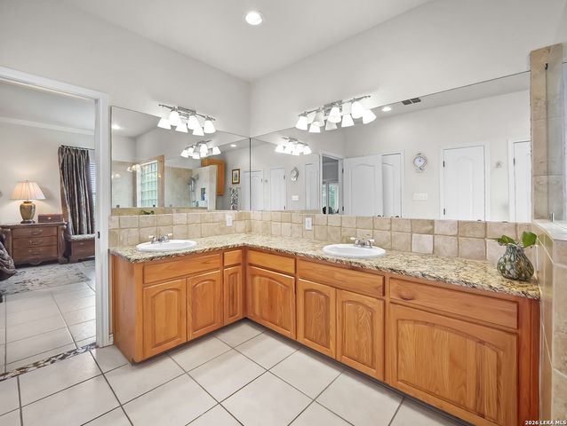 1748 Fm 3424, Canyon Lake, TX 78133