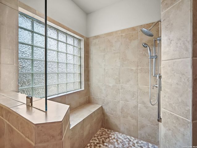 1748 Fm 3424, Canyon Lake, TX 78133