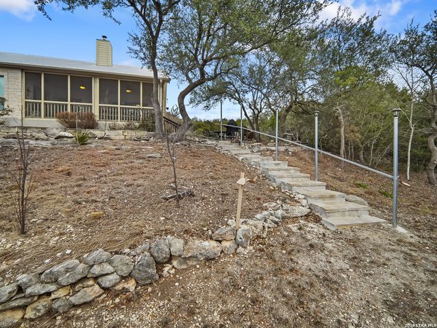 1748 Fm 3424, Canyon Lake, TX 78133