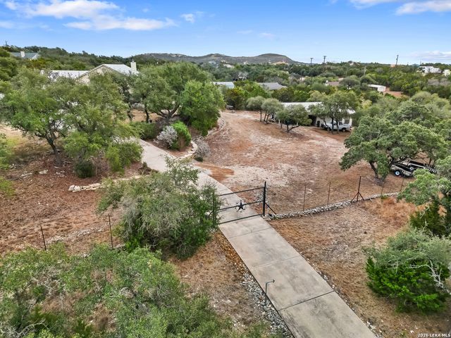 1748 Fm 3424, Canyon Lake, TX 78133