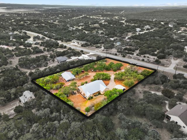 1748 Fm 3424, Canyon Lake, TX 78133