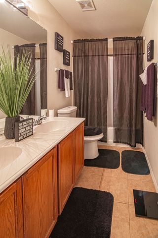 8516 Silverbell Lane, Fort Worth, TX 76140